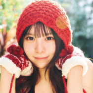 アイドル・浜辺ゆりな、自身初の水着グラビア！色白マシュマロボディを披露