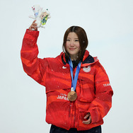 女子ハーフパイプ銅・小野光希選手、会見での流暢な英語が話題！「海外のドラマとかを英語で観て…」