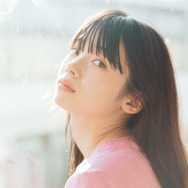 南琴奈、白肌＆端正な顔立ち際立つ最新グラビア披露！