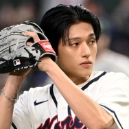 ATEEZ・ウヨン、WBC始球式で“勝利の妖精”に！東京ドームで見事なピッチング【独自写真】