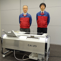 凹凸感が楽しい、新しい印刷技術！カシオの“2.5D”プリンタを体験してきた