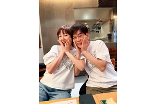 渡辺満里奈、夫・名倉潤と偶然ペアルック！仲良し2ショットに反響 画像