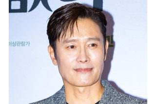 「妹についてきただけなのに…」先輩俳優が明かしたイ・ビョンホンのデビュー秘話 画像