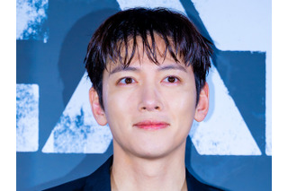 俳優チ・チャンウク、輝きを増すばかりの美貌…ジャケット＆濡れた質感の髪で制作報告会に登場 画像