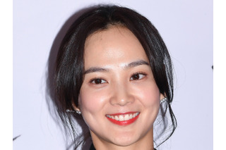 日本での子供への“不親切な対応”に苦言の過去も…韓国女優、結婚11周年に息子交えた記念写真公開 画像