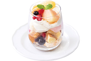 ジョリーパスタ、白桃が主役の“春のドルチェ”3品を23日から展開！ 画像