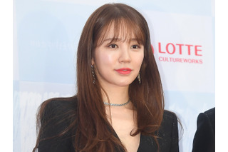 透かし編み＆背中丸見えで開放的に！『コーヒープリンス』女優、可愛すぎるスイムウェア姿 画像