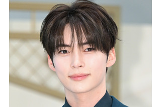 ZB1ソン・ハンビン、フェロモン大放出！キケンな眼差しにファン悶絶「鼻血でる」「沼でしかない」 画像
