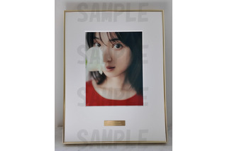 佐々木希のデビュー20周年記念、直筆サイン入り“限定20枚”の超プレミアムアイテムが発売！ 画像
