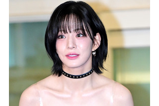 ウェアからのぞく“美腹筋”…ぴちぴちレギンス姿で際立つイ・チェヨンの圧巻スタイル「色気が爆発」 画像