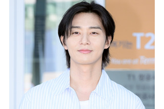 俳優パク・ソジュン、難易度高めのバンダナ姿も完璧！パリを虜にした爽やかビジュアル 画像