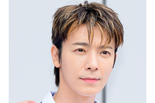 SUPER JUNIORドンヘ、腰の痛みで倒れソロライブが一時中断　広東語の直筆手紙で謝罪 画像