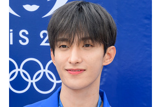 「狂わせにきてて罪」SEVENTEEN・ドギョム、“彼氏感”あふれるカフェSHOTにファン悶絶！ 画像