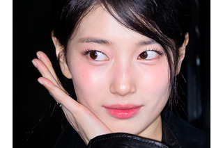 「日本映画のヒロインみたい」スジ、赤ドレス姿で雰囲気激変…さらにスリムになった近況 画像