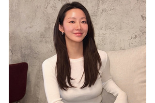 “ボリューム”際立つタイトワンピ、抜群の存在感見せる韓国シンママ女優　双子の母とは思えぬスタイル 画像