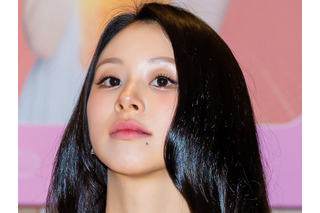 TWICE・チェヨン、2年半前に交際公表の10歳上歌手と破局か　前日にはJYPからの退所を発表 画像