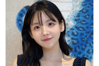 もちもちボリュームがたまらない…レイナ、一段と成熟したスイムウェア姿に心奪われる 画像