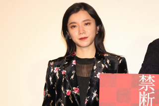 milet、愛犬・ジャンくんと一緒に大はしゃぎ！約3年ぶりの4thアルバム『Made of Glass』待望のリリース告知 画像