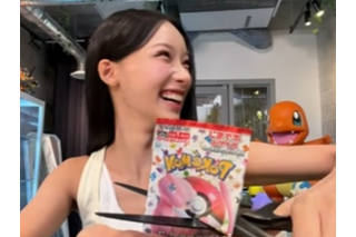 ポケモンカードをハサミで真っ二つ…韓国アイドルに“反日”疑惑「なぜポケモンカードを切る？」 画像