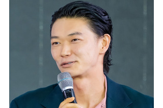 「絶対に見ないで」日本俳優・ 笠松将、“通訳なし”で韓国バラエティに出演！心配よそに流暢な韓国語でトーク 画像