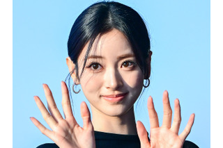 MEOVVの日本人メンバー・アンナ、“AI級”美貌で視線独占！シックなブラックコーデで日本へ出国 画像