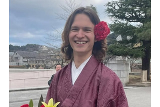 「東京が第2のふるさと」韓国で浴衣着用し炎上、日本人パートナーがいるアンセル・エルゴート 画像