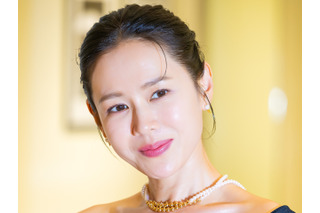 新作は“19禁”時代劇の『愛の不時着』女優ソン・イェジン、成熟した雰囲気の“デジカメ自撮り”が話題 画像