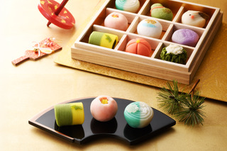 伊藤久右衛門「京菓子おせち」予約開始！抹茶・玉露・ほうじ茶が華やかな和菓子になってお重を彩る 画像