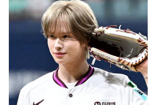 TWS・ギョンミン、初始球式で見事なストライク！“推し球団”への熱烈応援も話題 画像