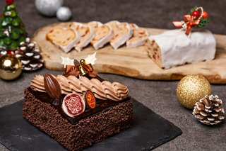 沖縄ハーバービューホテル、ジミーと初コラボの限定クリスマスケーキ発売 画像