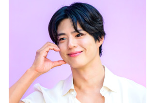 11kg増の筋肉質な体型があらわに！俳優パク・ボゴム、以前の衣装が入らないバルクアップぶりが話題 画像