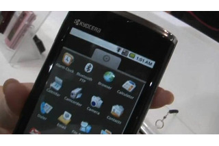 【Wireless Japan 2010（Vol.19）：動画】京セラから初のAndroid搭載スマートフォン「Zio」 画像