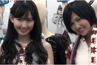 私たちのCM衣装をチェックして！AKB48小嶋、宮澤がメッセージ 画像