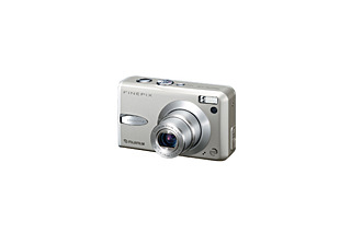 富士写、ISO3,200の超高感度撮影に対応した630万画素デジカメ「FinePix F30」 画像