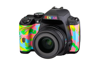 ペンタックスとタワーレコード、デジタル一眼レフカメラ「PENTAX K-r」でコラボ 画像