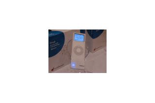 モバイルキャスト、iPodとイヤホンをワイヤレス化する製品を発売 画像