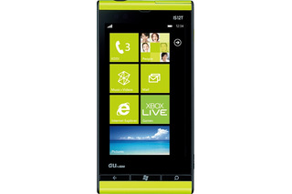auからWindows Phone搭載スマートフォンが登場……「Windows Phone IS12T」 画像