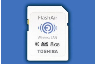 東芝、無線LAN通信機能搭載のSDHCメモリカード 画像