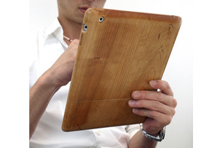 iPad 2用の木製ケース「ウッドケース for iPad2」が発売に 画像