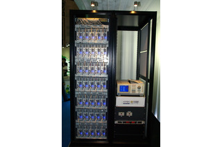 【CEATEC 2011（Vol.32）】グリーンITアワード経産大臣賞を受賞した垂直統合型サーバ「Lindacloud」 画像