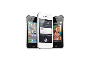 KDDI、auショップ全店で「iPhone 4S」の取り扱いを開始 画像