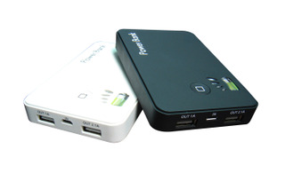 高出力USB端子2ポート搭載のモバイルバッテリ…iPhone 4Sなら約3回分、iPadの2台同時充電も 画像