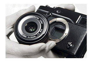 富士フイルム、初のレンズ交換式ミラーレスデジカメ「X-Pro1」を2月18日発売 画像