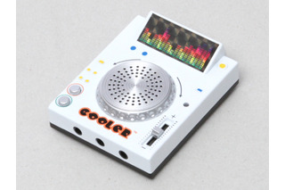 iPodなどと繋いでお手軽DJ体験！　スクラッチ音が鳴らせるミニターンテーブル 画像