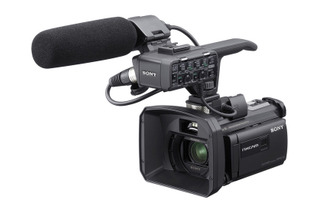 ソニー、空間光学手ブレ補正・プロジェクターを搭載したビデオカメラ「NXCAM」 画像