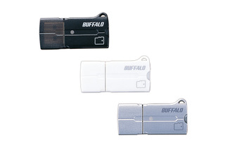 バッファロー、microSDがそのまま挿せるUSB2.0対応カードリーダー/ライター2製品 画像