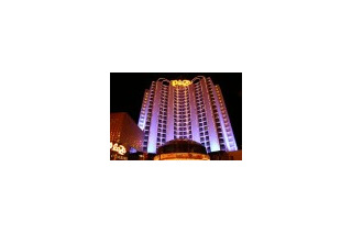 【CES 2007（Vol.2）】ラスベガスのダウンタウンレポート——電飾通りにプラザホテル 画像
