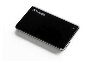 重さ42g・薄さ9mmで軽量・小型なカードタイプの外付けSSD……USB3.0対応 画像
