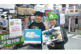 【Wii U発売】秋葉原　朝早くからゲームファン駆けつける 画像