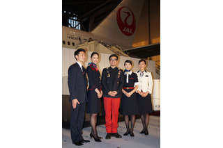 JAL新制服を初披露…2013年度上期より導入 画像